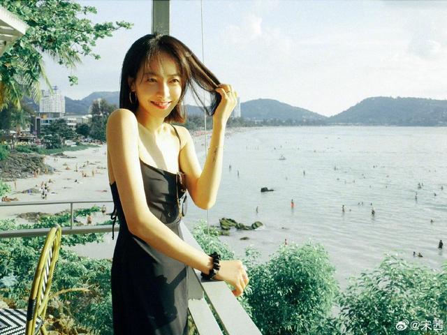 宋茜晒美照纪念出道十四周年 回应粉丝“谢谢你们记得”