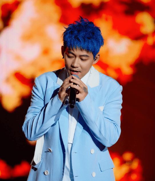 廖雨辰看老公苏醒演唱会 合照曝光甜蜜撒狗粮