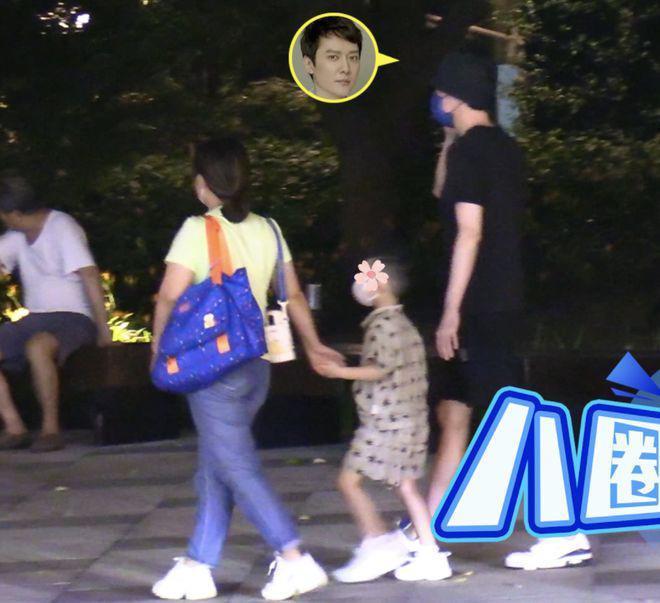 知情人曝赵丽颖冯绍峰私下常相聚 儿子由奶奶照顾