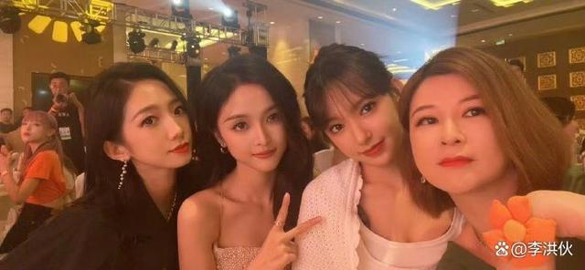 没想到杜华会和狗仔坐一起聊起孟美岐恋情，直言男方不靠谱