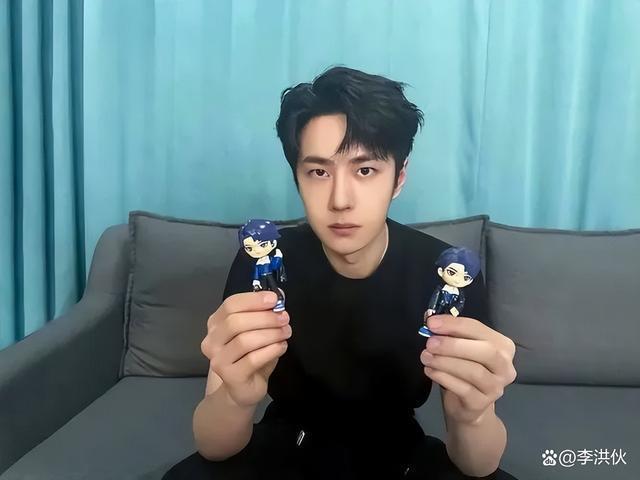 没想到杜华会和狗仔坐一起聊起孟美岐恋情，直言男方不靠谱