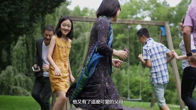 李亚鹏分享女儿唇腭裂治愈前画面，小李嫣超阳光