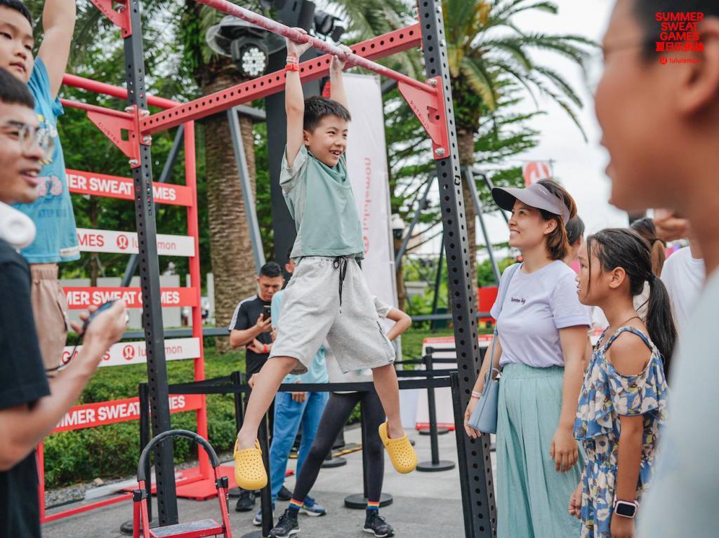 我们去参加了 lululemon 年度最大社区活动，找到了快乐的秘密