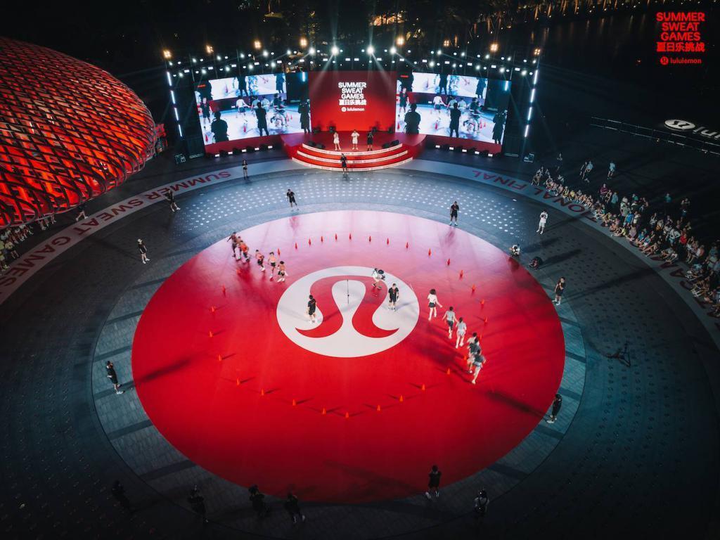 我们去参加了 lululemon 年度最大社区活动，找到了快乐的秘密