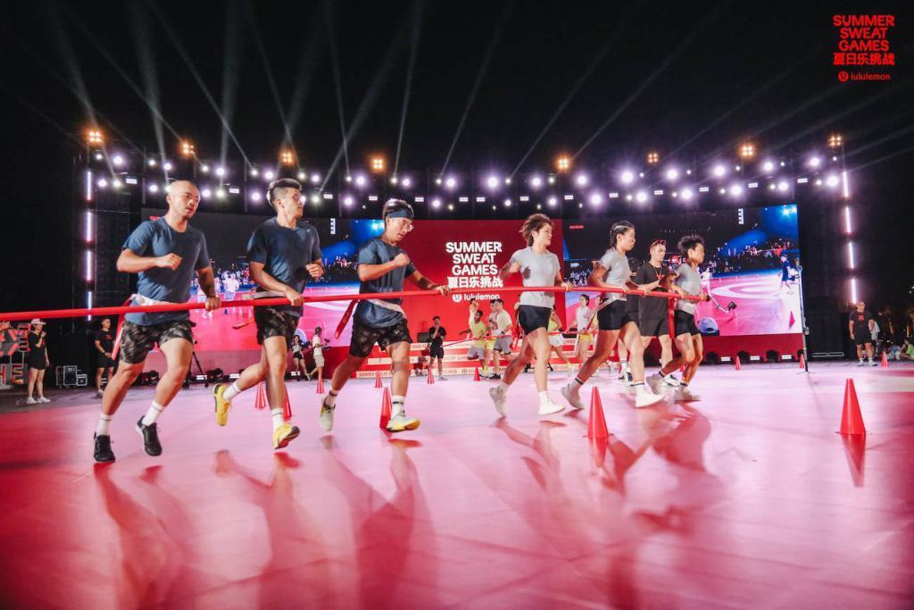 我们去参加了 lululemon 年度最大社区活动，找到了快乐的秘密