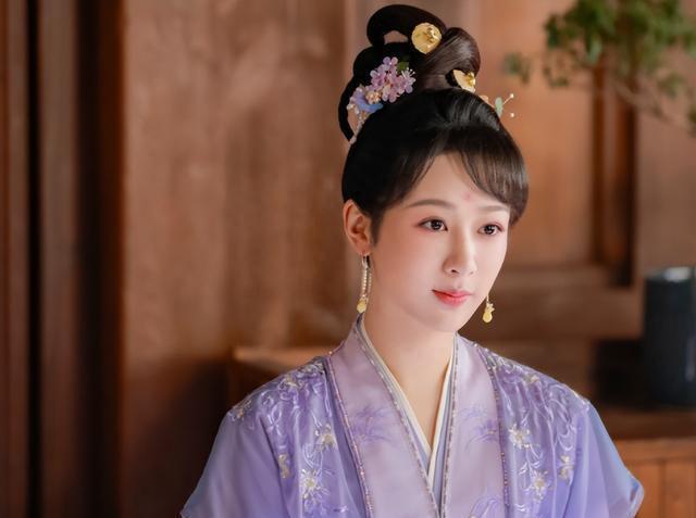 网传杨紫又接一部大女主剧,网友担心《长相思2》