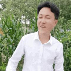 “色诱”大妈的他，终于被封杀