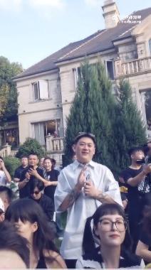 JonyJ今日举办婚礼 众多说唱歌手出席