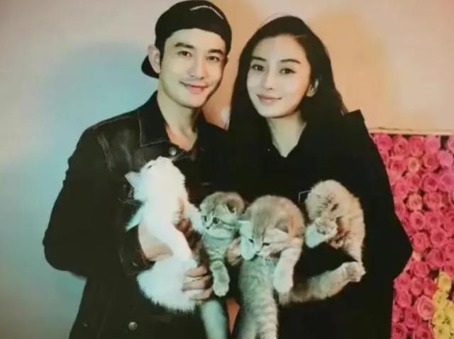 baby送小海绵去上学，和黄晓明一同出现在家长群