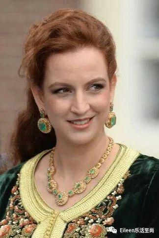 失踪4年突现身？530亿富养千金和超帅兄长到底都怎么样了？