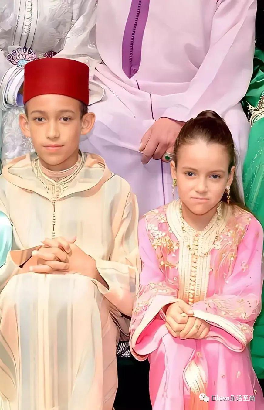 失踪4年突现身？530亿富养千金和超帅兄长到底都怎么样了？