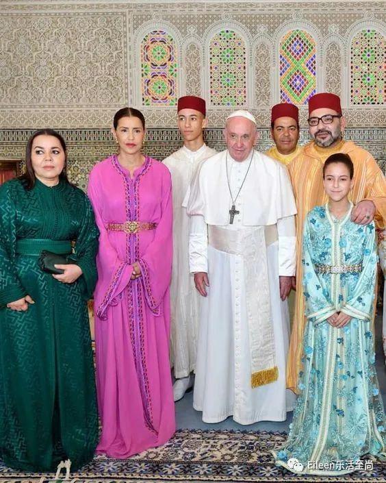 失踪4年突现身？530亿富养千金和超帅兄长到底都怎么样了？