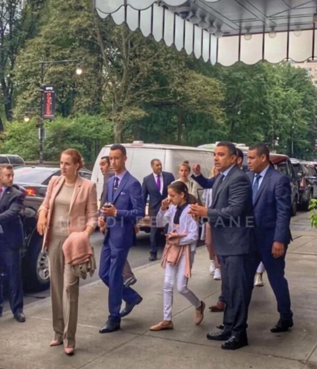 失踪4年突现身？530亿富养千金和超帅兄长到底都怎么样了？