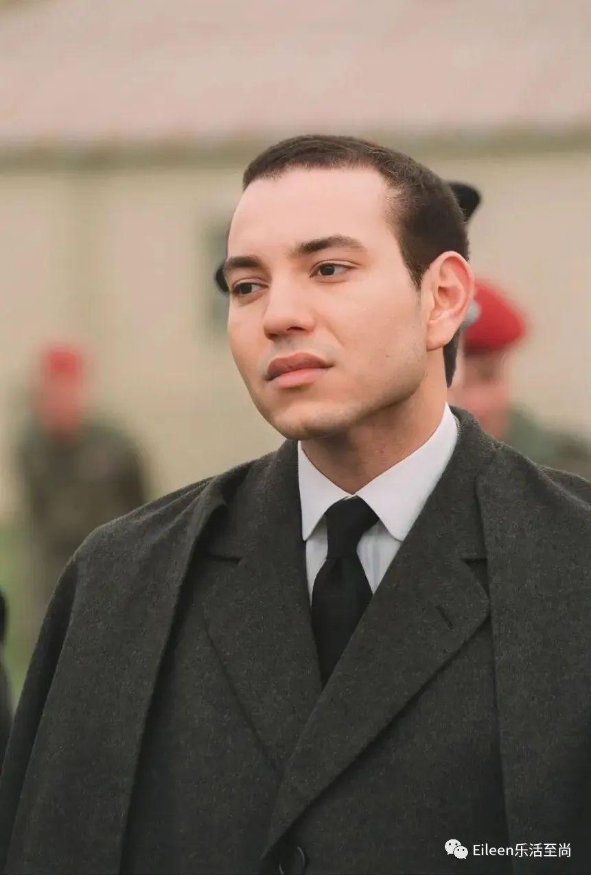 失踪4年突现身？530亿富养千金和超帅兄长到底都怎么样了？