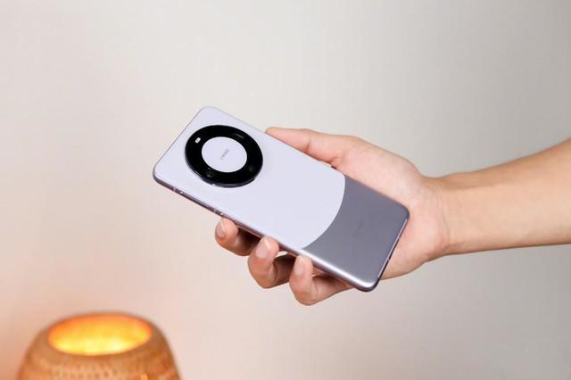 华为Mate60 Pro携大地色卡惊艳亮相，探索科技美学新生!