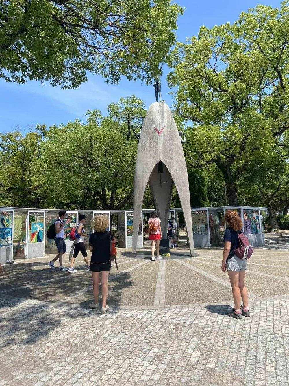 广岛核爆：战后日本的社会记忆与逐渐被日本人淡忘的战争罪责