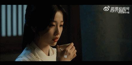 郭小四果然不会放过任何一个为《小时代》上过头的人