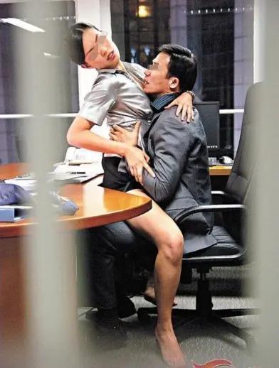 42岁造人成功！备婚中途被绿断8年情，闪婚圈外人终怀孕