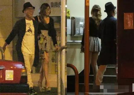42岁造人成功！备婚中途被绿断8年情，闪婚圈外人终怀孕