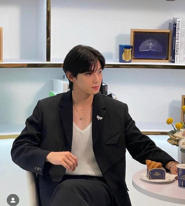 车银优晒与宋慧乔合影 二人此前曾传出恋爱绯闻