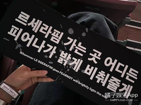 还记得当上空姐的“德善”吗？航空公司向她道歉了？