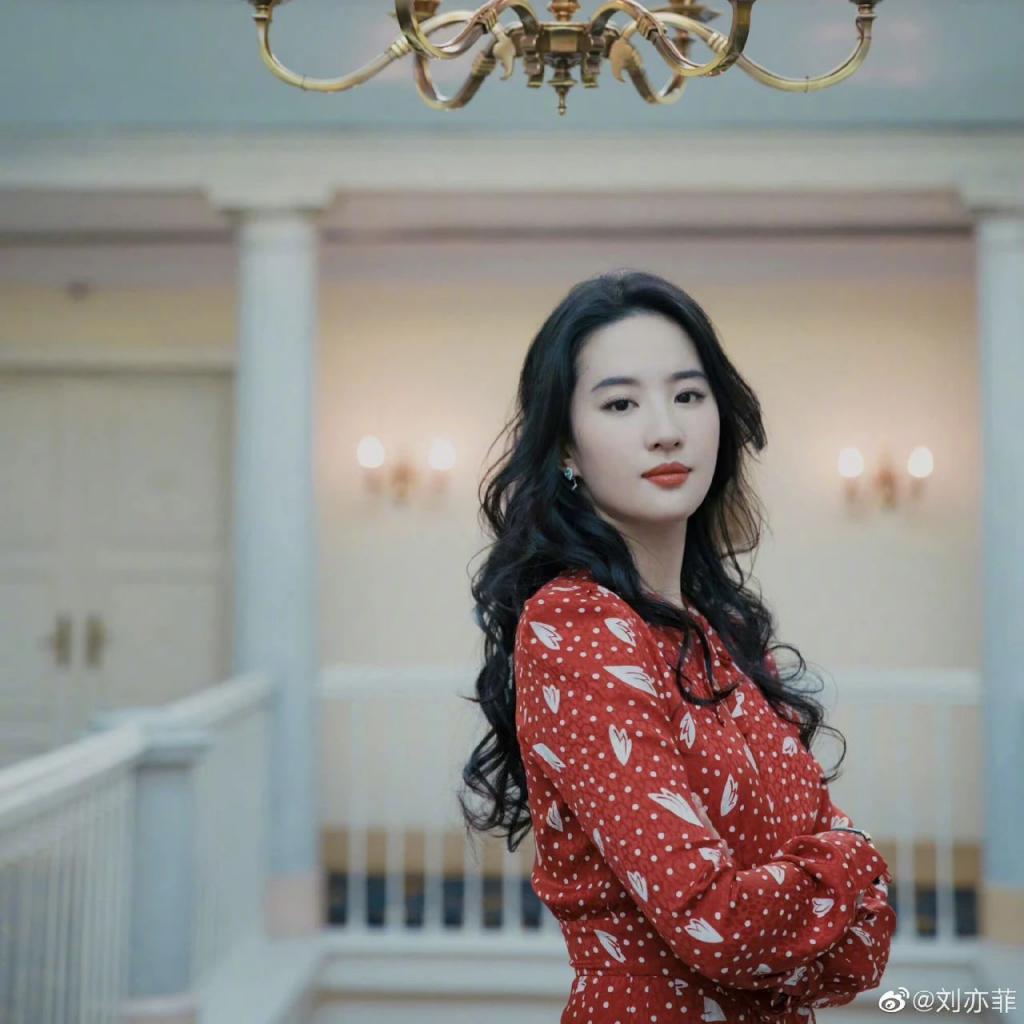 没有她，虎扑这届女神大赛可能又凉了…