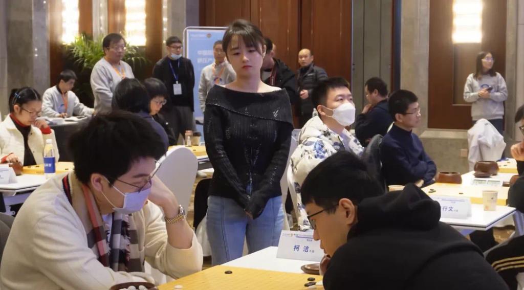 没有她，虎扑这届女神大赛可能又凉了…