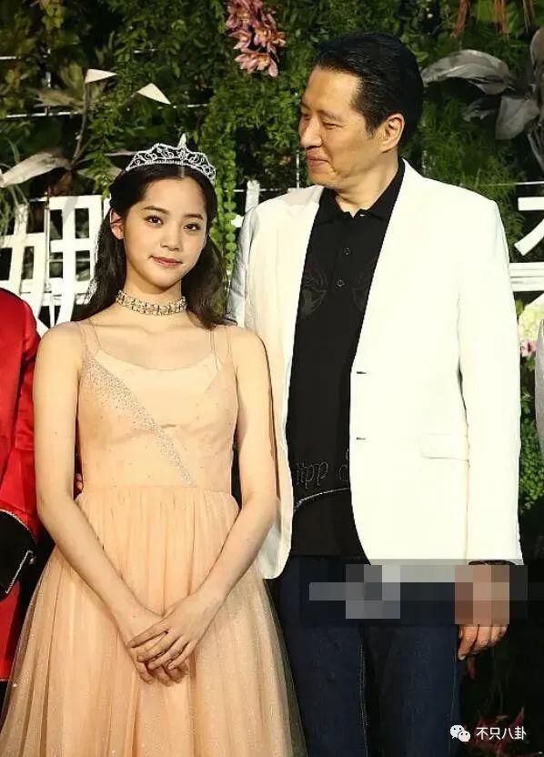 曾被传是双双劈腿？现在两人就快要结婚啦！
