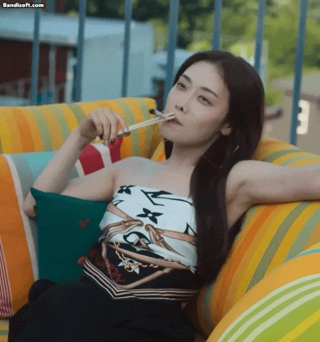 韩国当红女演员被曝校园霸凌!曾加入混混团体,网友愤怒抵制