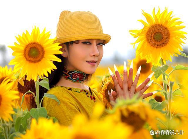 杨丽萍回应新作品大尺度争议：不能把艺术与“色情”混为一谈