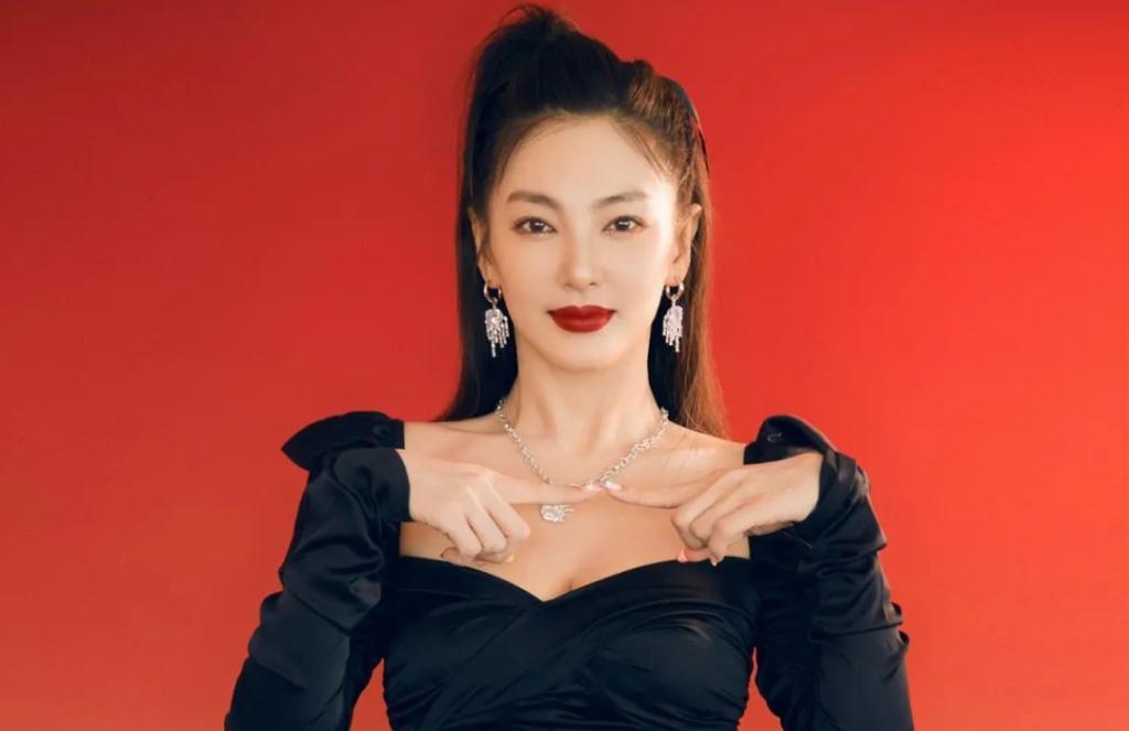 她也算85花TOP啦？