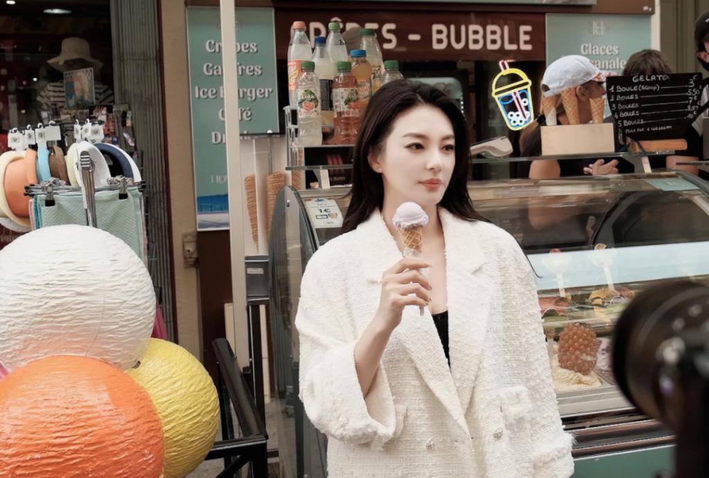 她也算85花TOP啦？