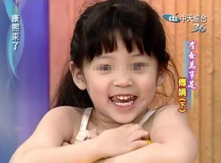 日赚8千8却逃税？95后女星被资本强捧，割韭菜难逃“商业魔咒”