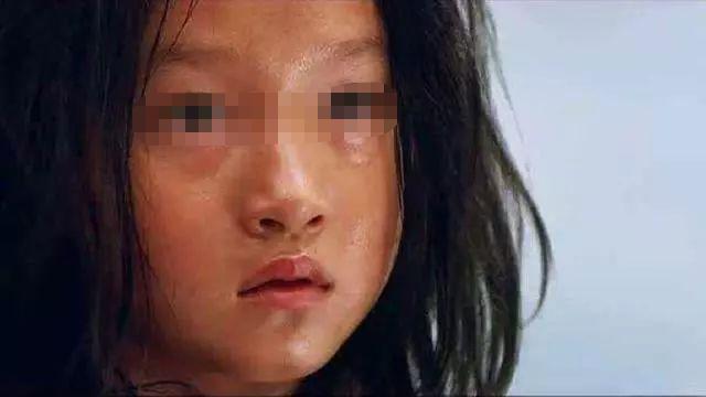 日赚8千8却逃税？95后女星被资本强捧，割韭菜难逃“商业魔咒”