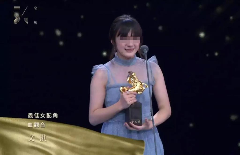 日赚8千8却逃税？95后女星被资本强捧，割韭菜难逃“商业魔咒”