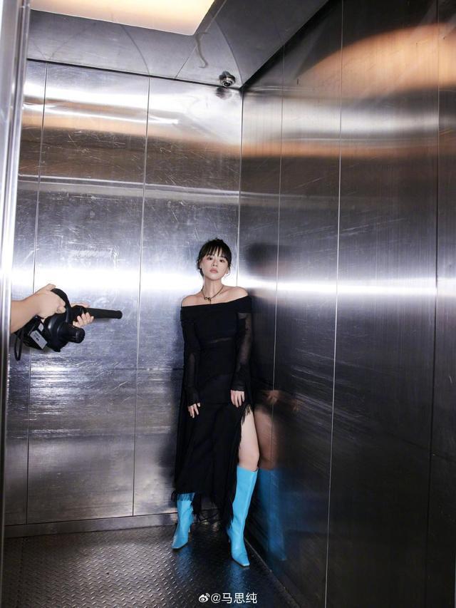 马思纯许光汉出席活动 两人同框画面好养眼