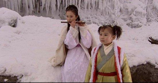 童年女神嫁富豪，脸肿成发面馒头