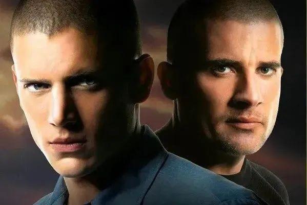 一手打造巨星女儿，母女处成闺蜜，56岁的她太会当妈了！