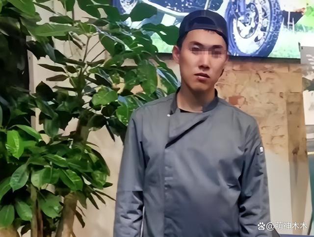 “地铁判官”一夜翻车！爆红后被扒偷拍女生，不堪压力清空主页