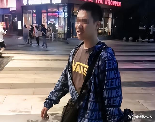 “地铁判官”一夜翻车！爆红后被扒偷拍女生，不堪压力清空主页