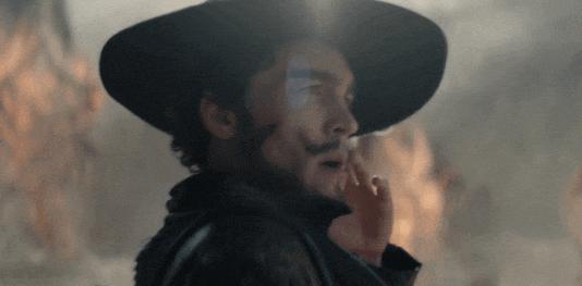 全体起立！顶流神剧，终于来了！