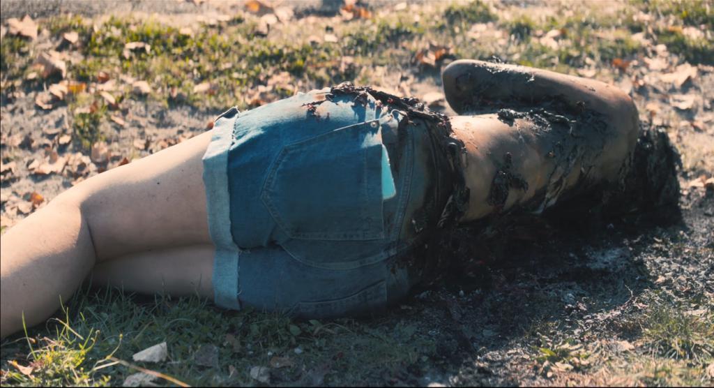 她刚死就被骂成荡妇，太恶心了