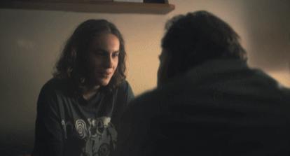 她刚死就被骂成荡妇，太恶心了