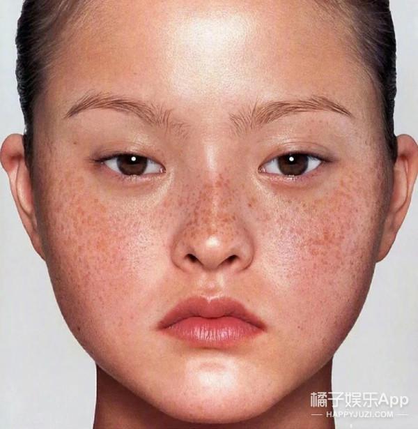 还记得“Y2K鼻祖”戴文青木吗?她带女儿拍杂志啦