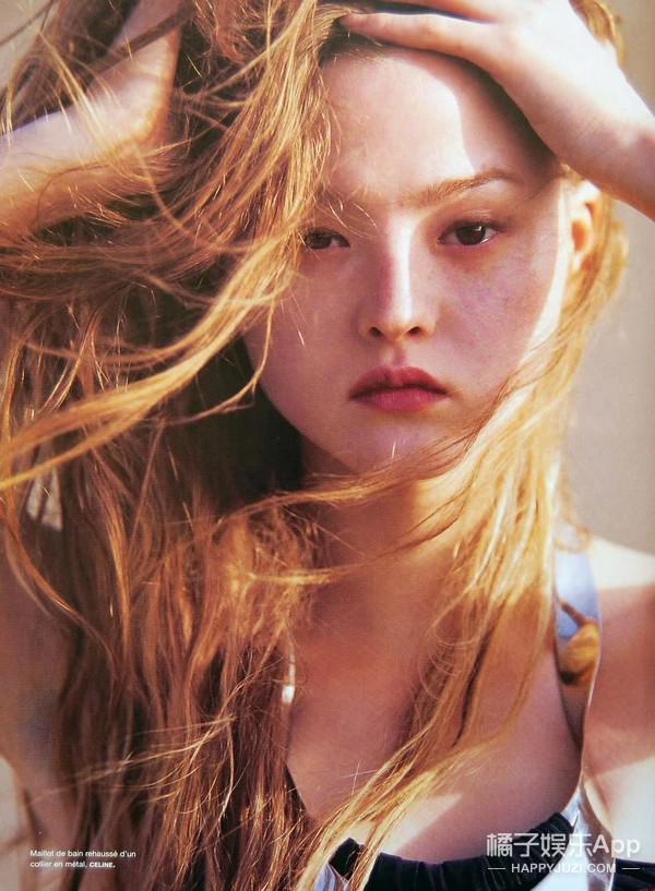 还记得“Y2K鼻祖”戴文青木吗?她带女儿拍杂志啦