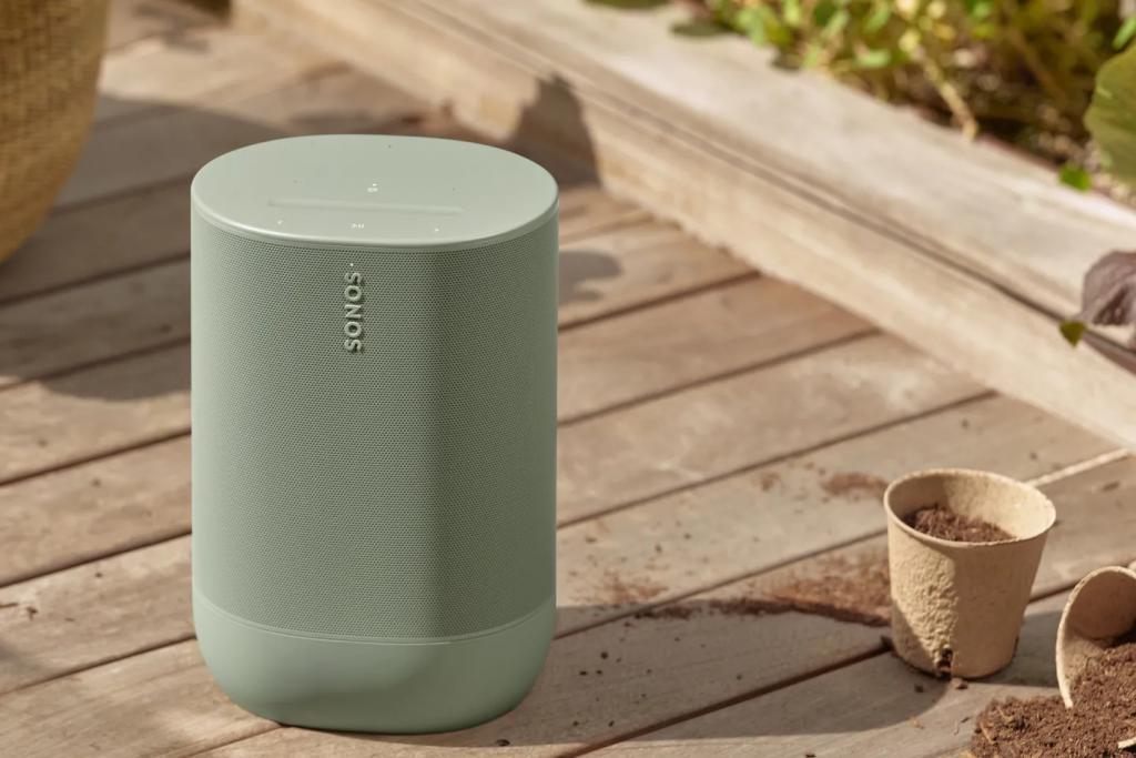 iPhone 信号太差或将改善 / 瑞幸将再向茅台采购飞天茅台酒 / 腾讯混元大模型正式亮相