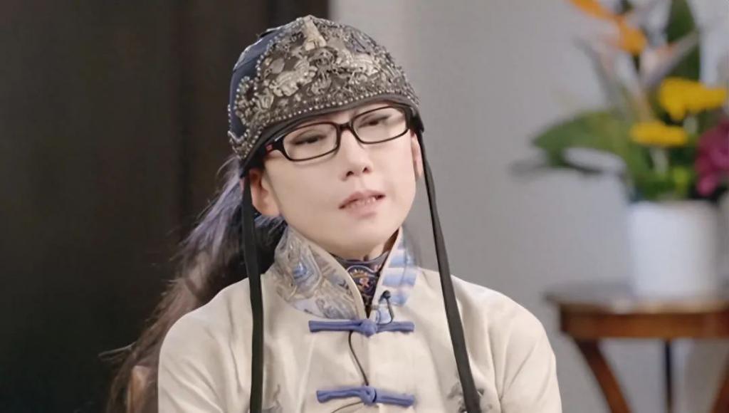 收手吧杨丽萍！别再辣观众眼了，尺度大又无底线