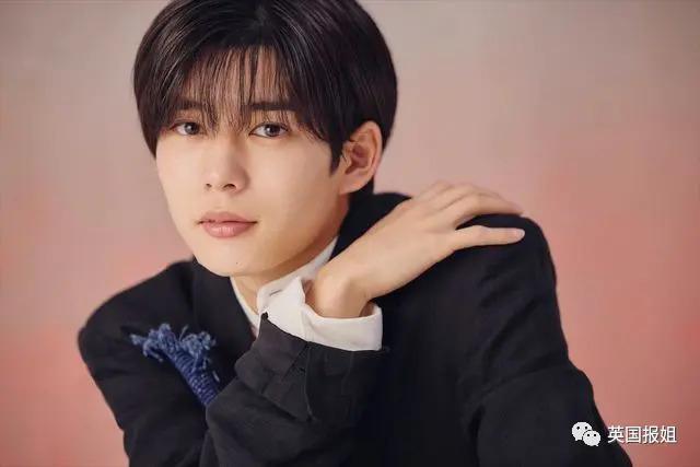 曝日本女星与两名男偶像三角恋情，同一天先后在女方家约会？