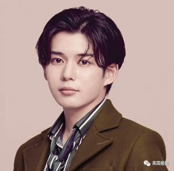 曝日本女星与两名男偶像三角恋情，同一天先后在女方家约会？