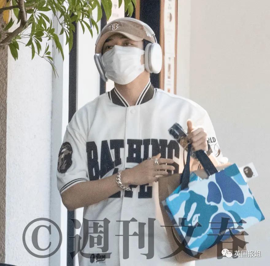 曝日本女星与两名男偶像三角恋情，同一天先后在女方家约会？